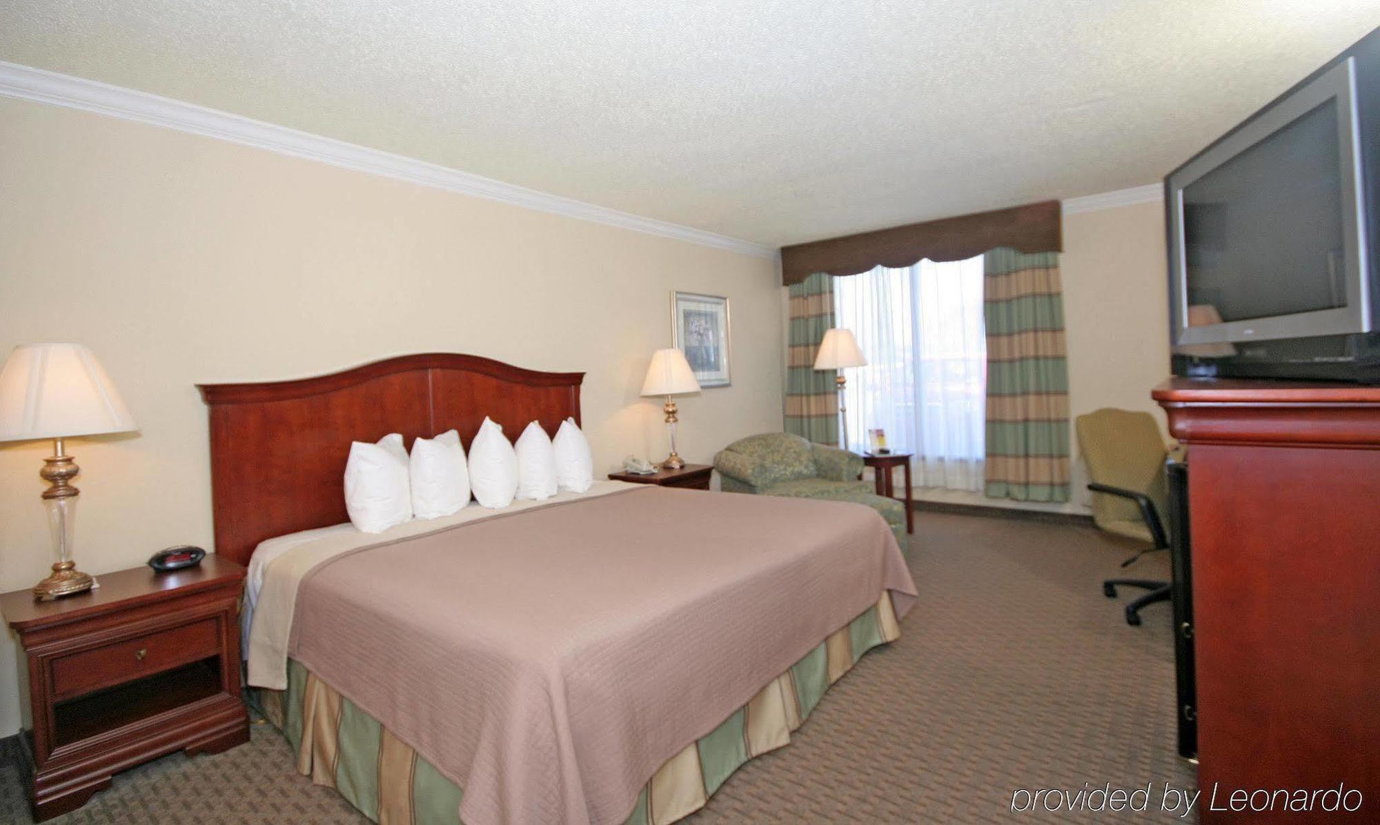Best Western Plus Burlington Exterior photo