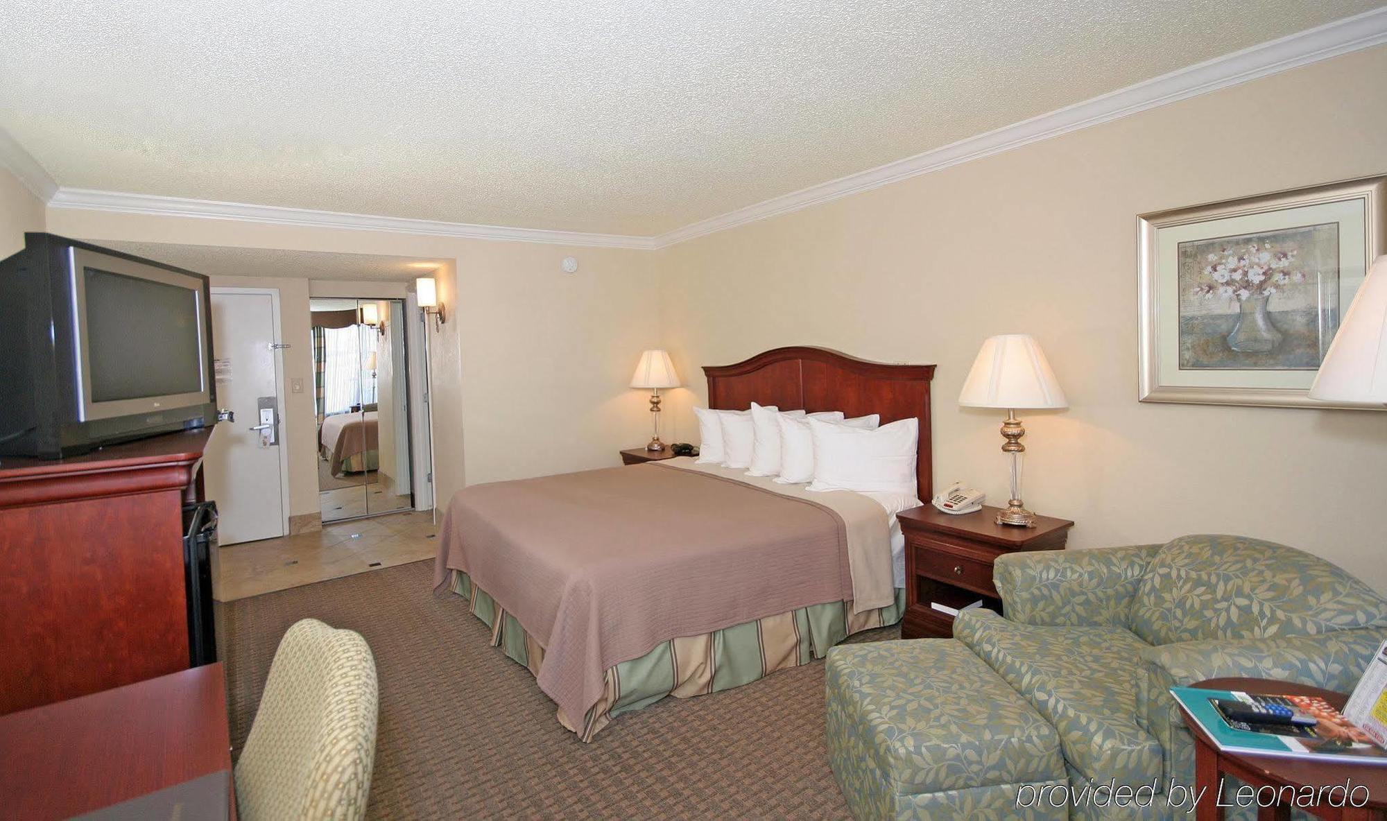 Best Western Plus Burlington Exterior photo